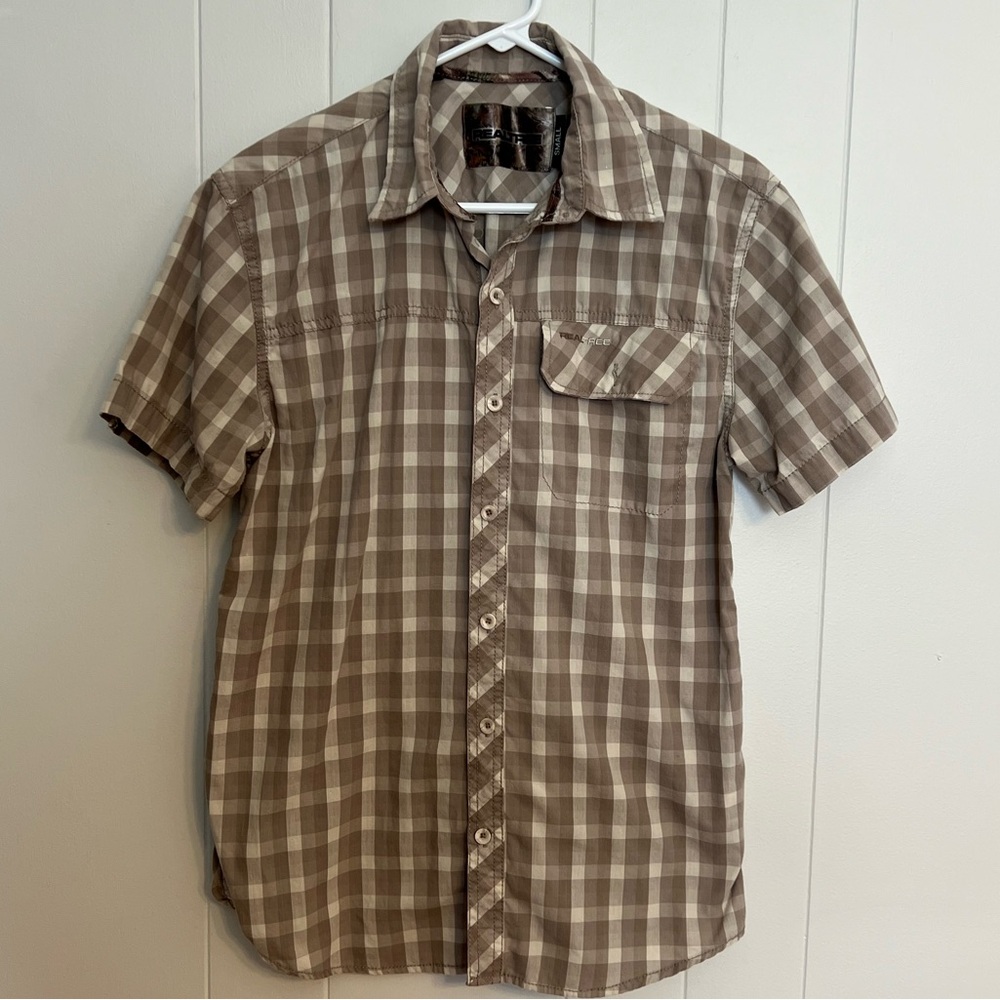 Real‎ tree short sleeve, button-down size S
